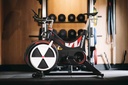 Wattbike AIR : vélo d'intérieur à résistance à air